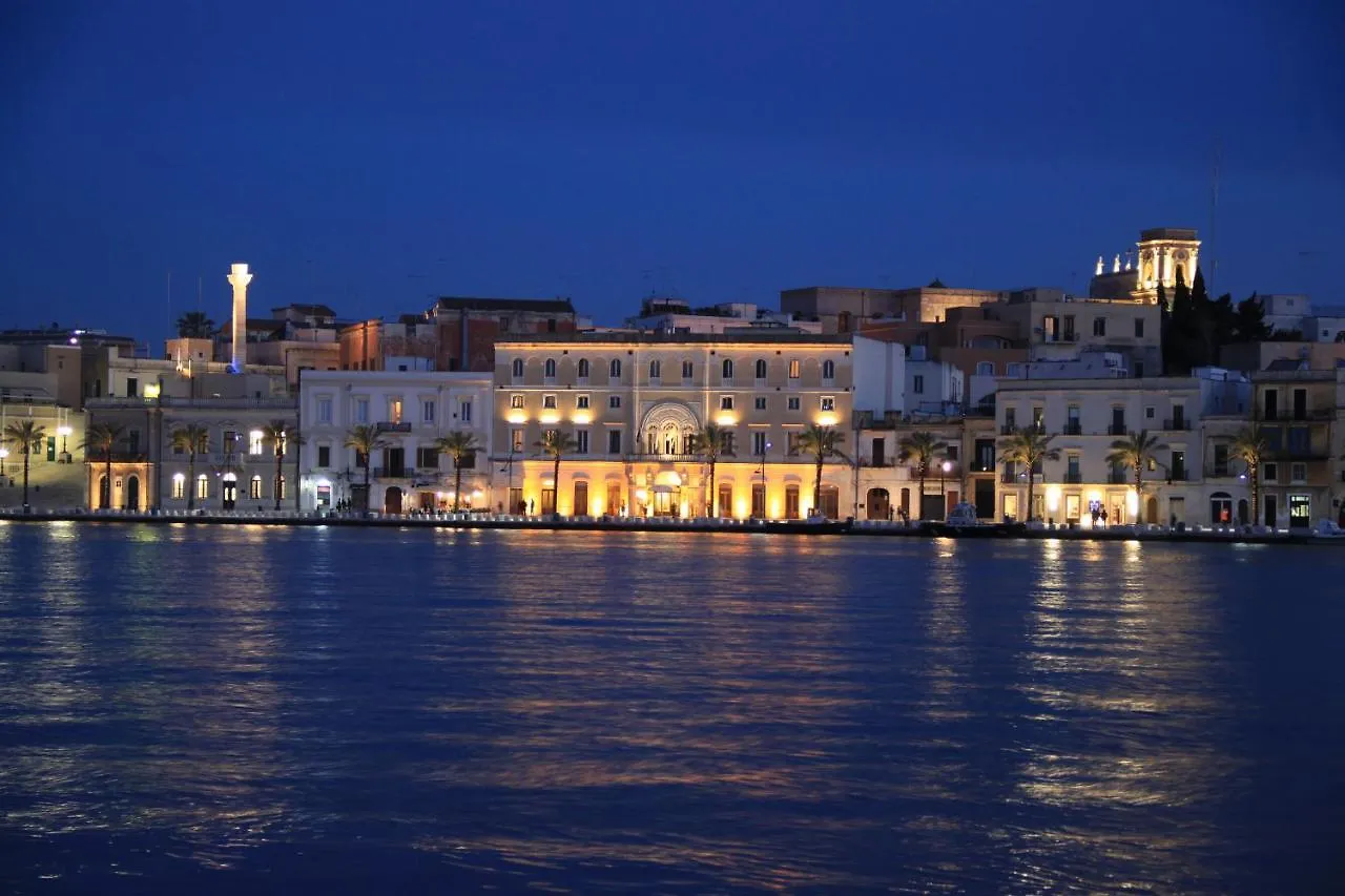 Palazzo Pinto B&B Brindisi Italië